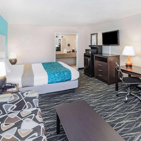 Howard Johnson By Wyndham Houston Hobby Airport Eksteriør bilde