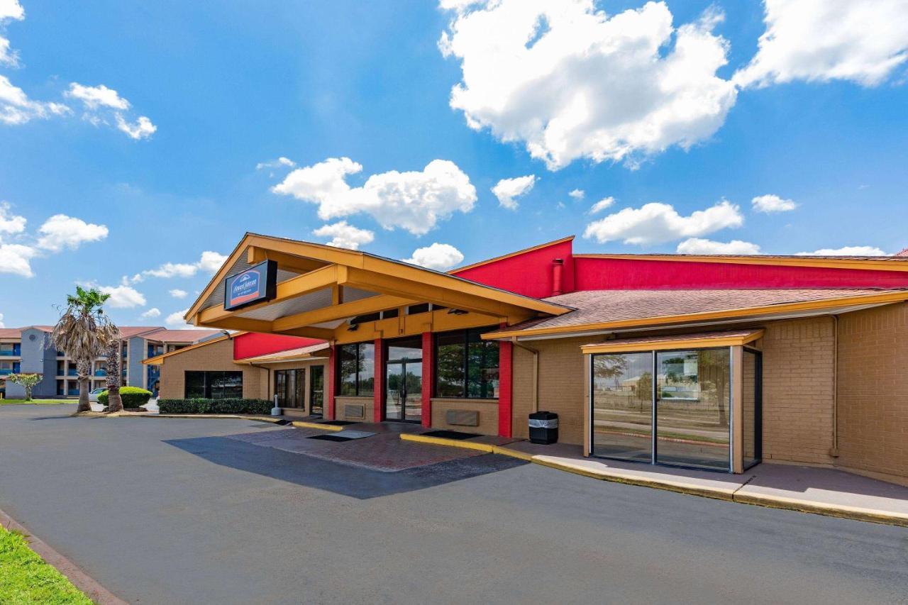 Howard Johnson By Wyndham Houston Hobby Airport Eksteriør bilde