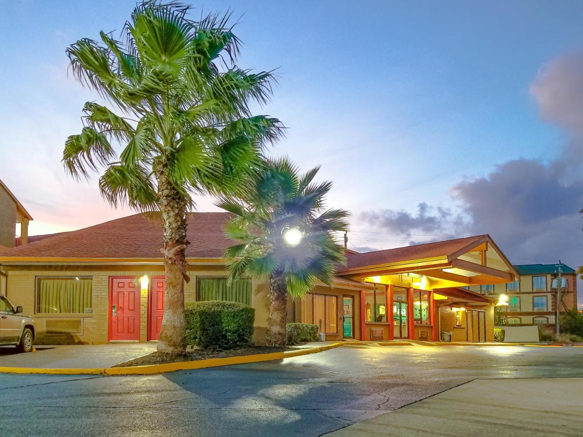 Howard Johnson By Wyndham Houston Hobby Airport Eksteriør bilde